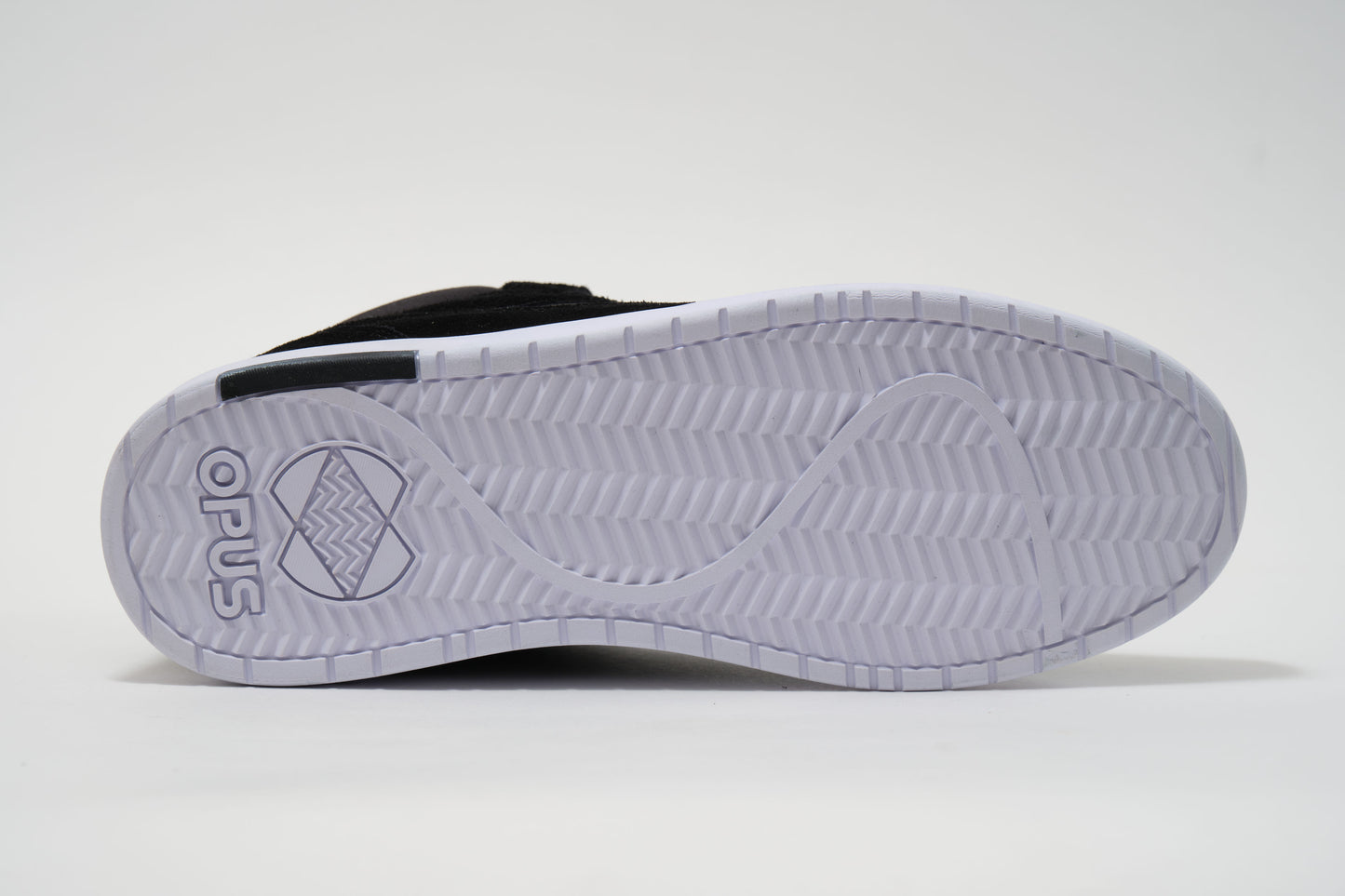 Opus Standard Mid Cup (Black / White)