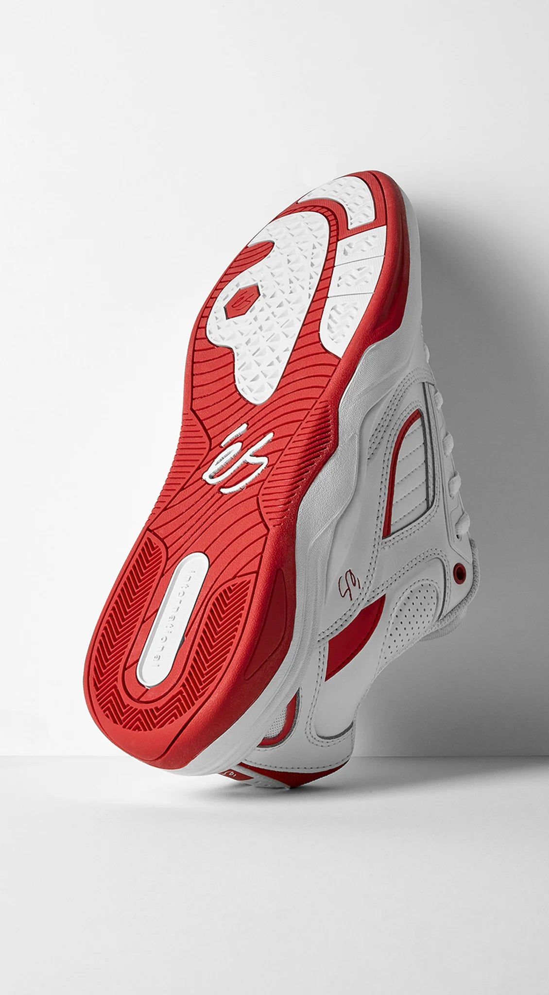 éS TJ Rogers (White / Red)