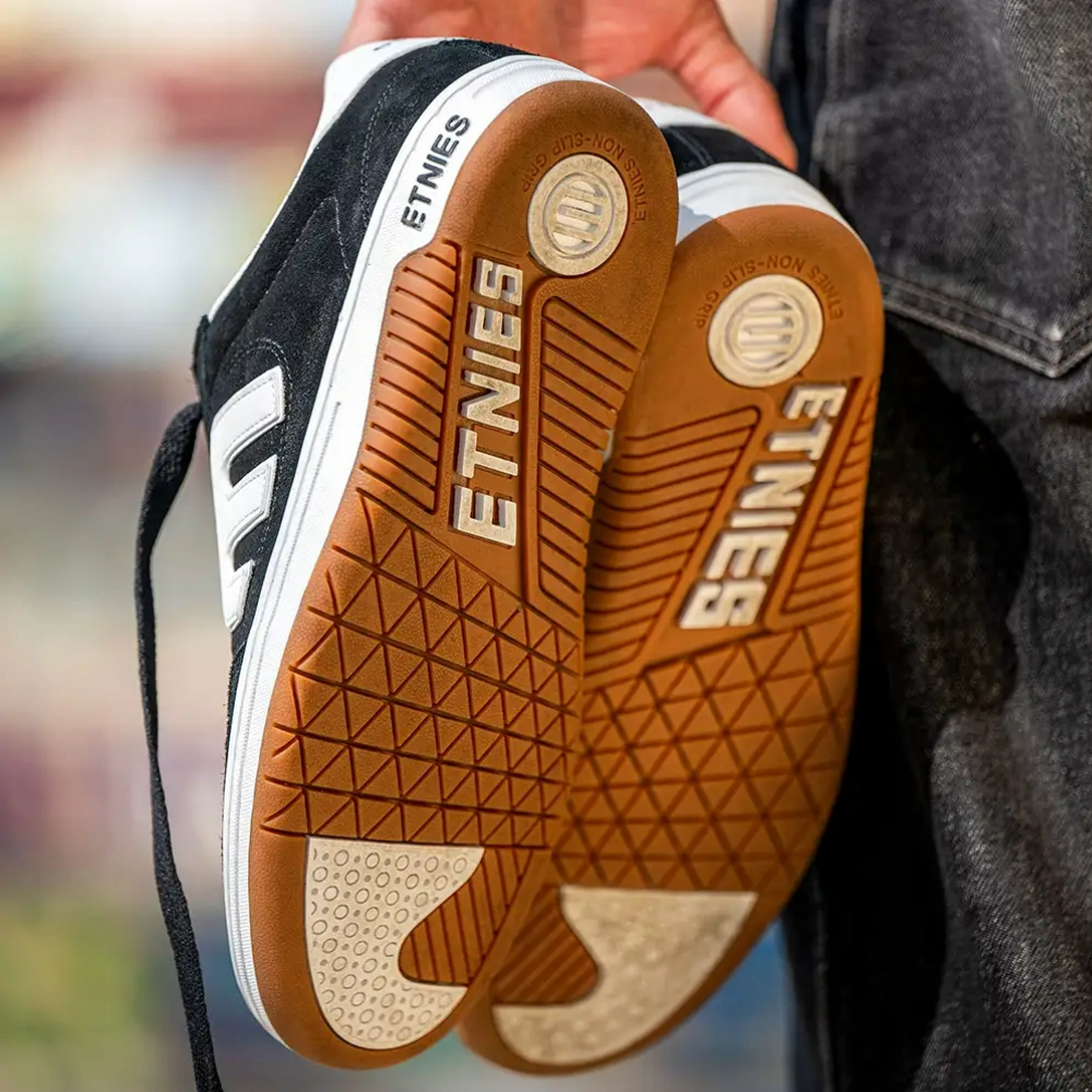 Etnies Locut (Black / White / Gum)