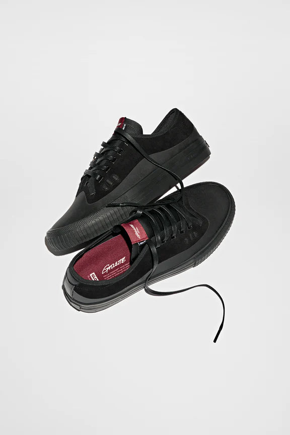 Gillette (Black / Black Suede)