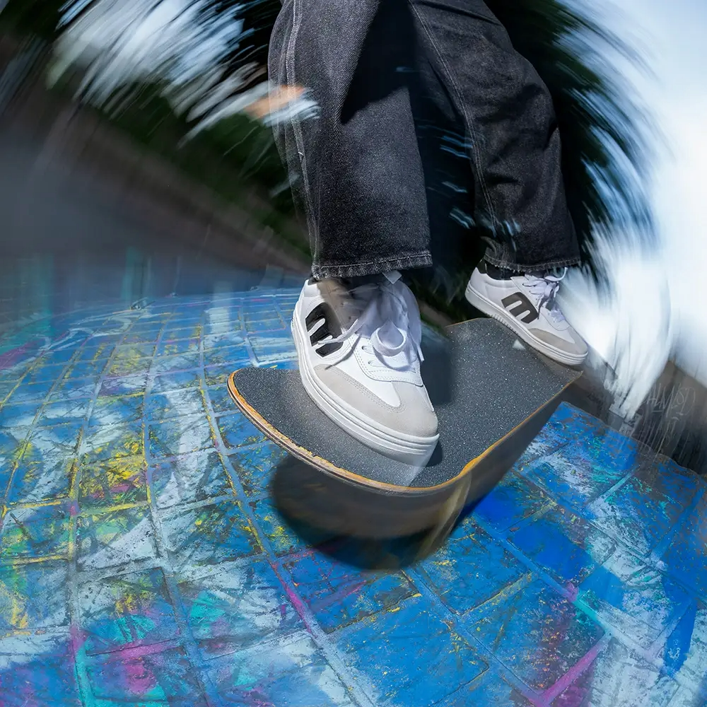 Etnies Locut (White / Black / White)