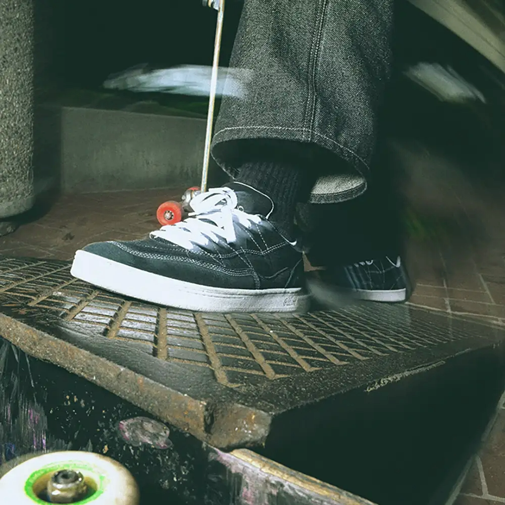 Etnies Snake (Black / White)